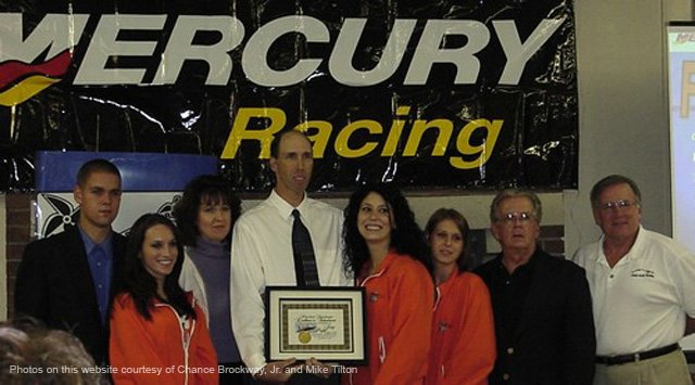F2 Championship Hooter's Team2.jpg