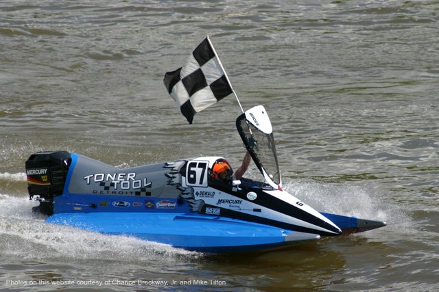 winner flag.jpg