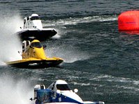 F3 Final- close racing action.jpg