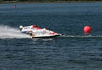 F3 Final-Reno passing Heath.jpg
